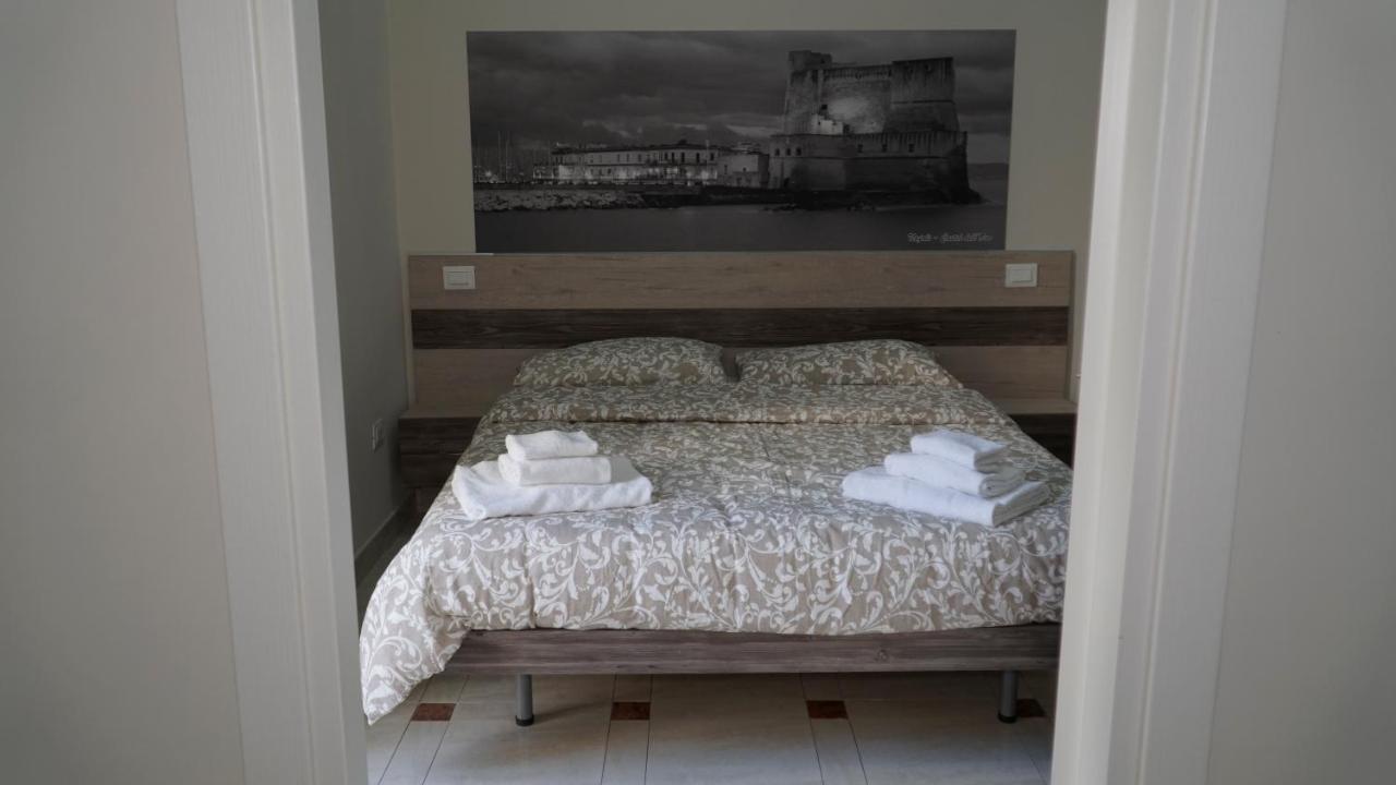 Donna Vicenza Bed & Breakfast Nápoles Exterior foto